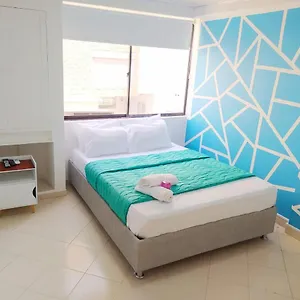 apto-duplex-cercano-al-centro-y-frente-a-la-costa.cartagena-hotels.org/